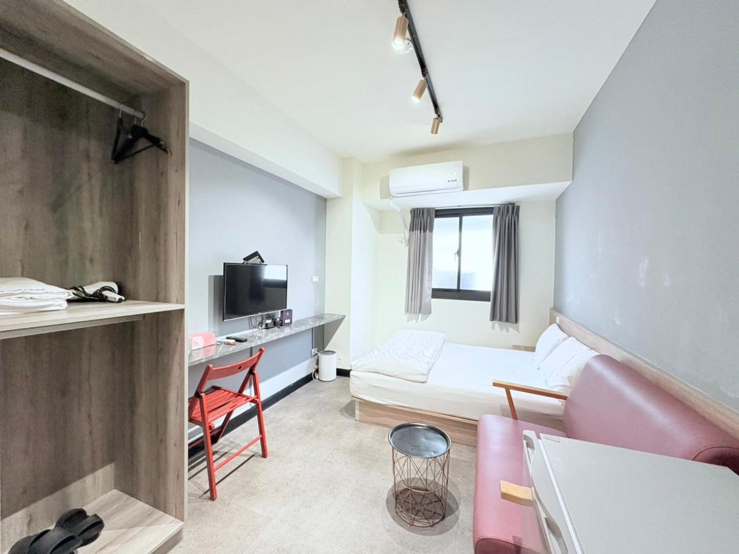 Fengjia Gift Box Homestay Taichung Exterior photo
